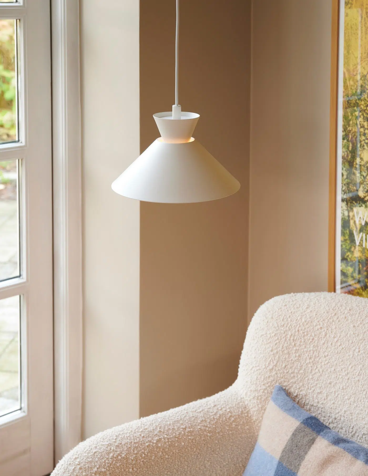 Dial 25 | Pendant | White - Image 3
