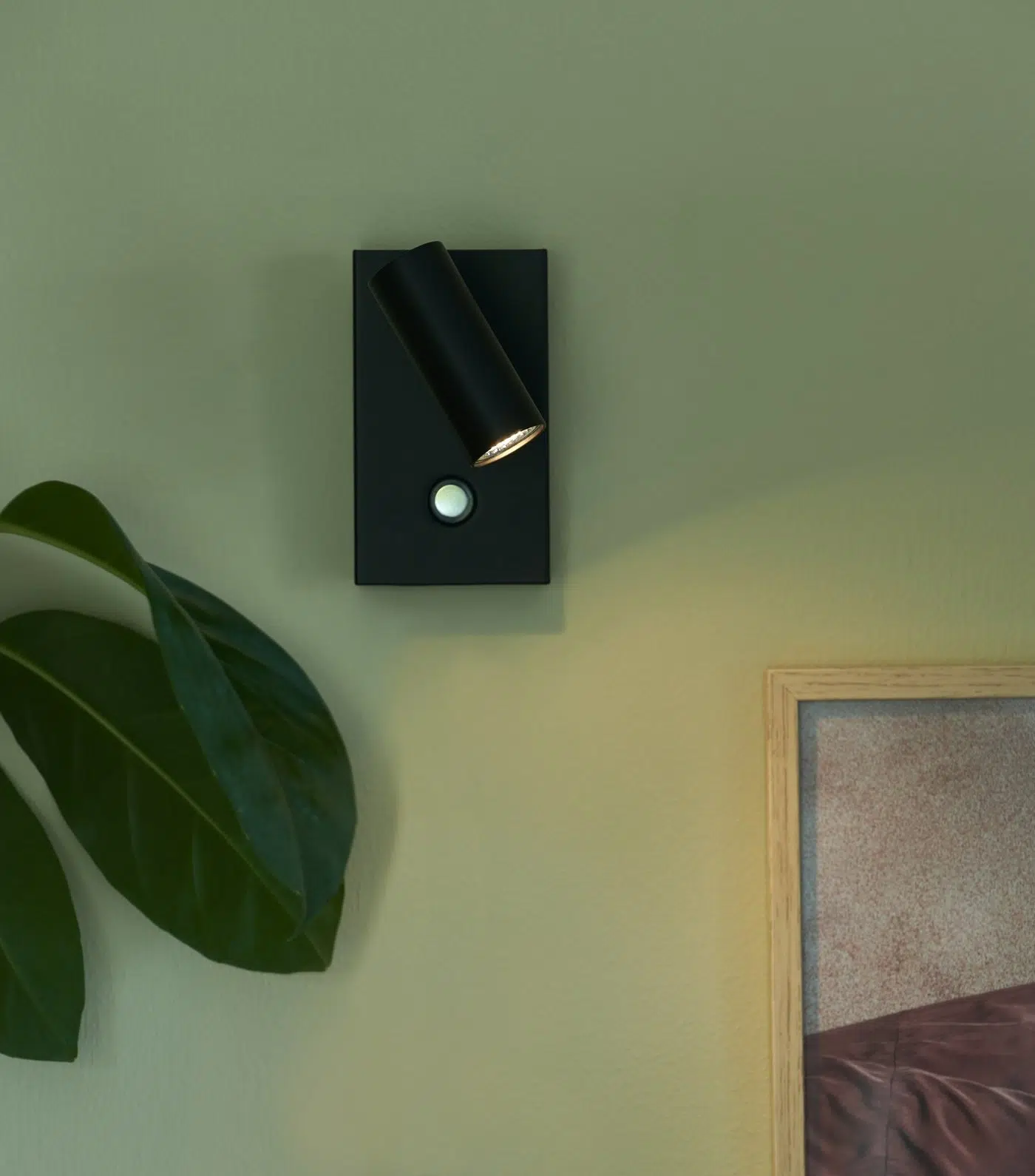 Omari | Wall Light | Black - Image 4